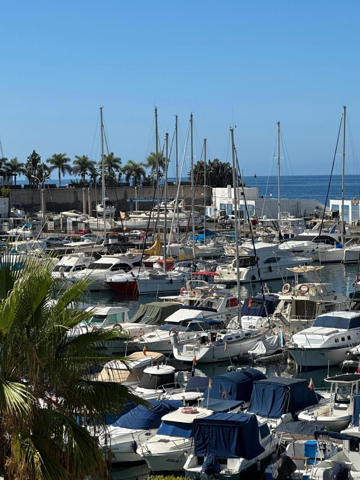 Apartamentos Portonovo Puerto Rico  Kültér fotó
