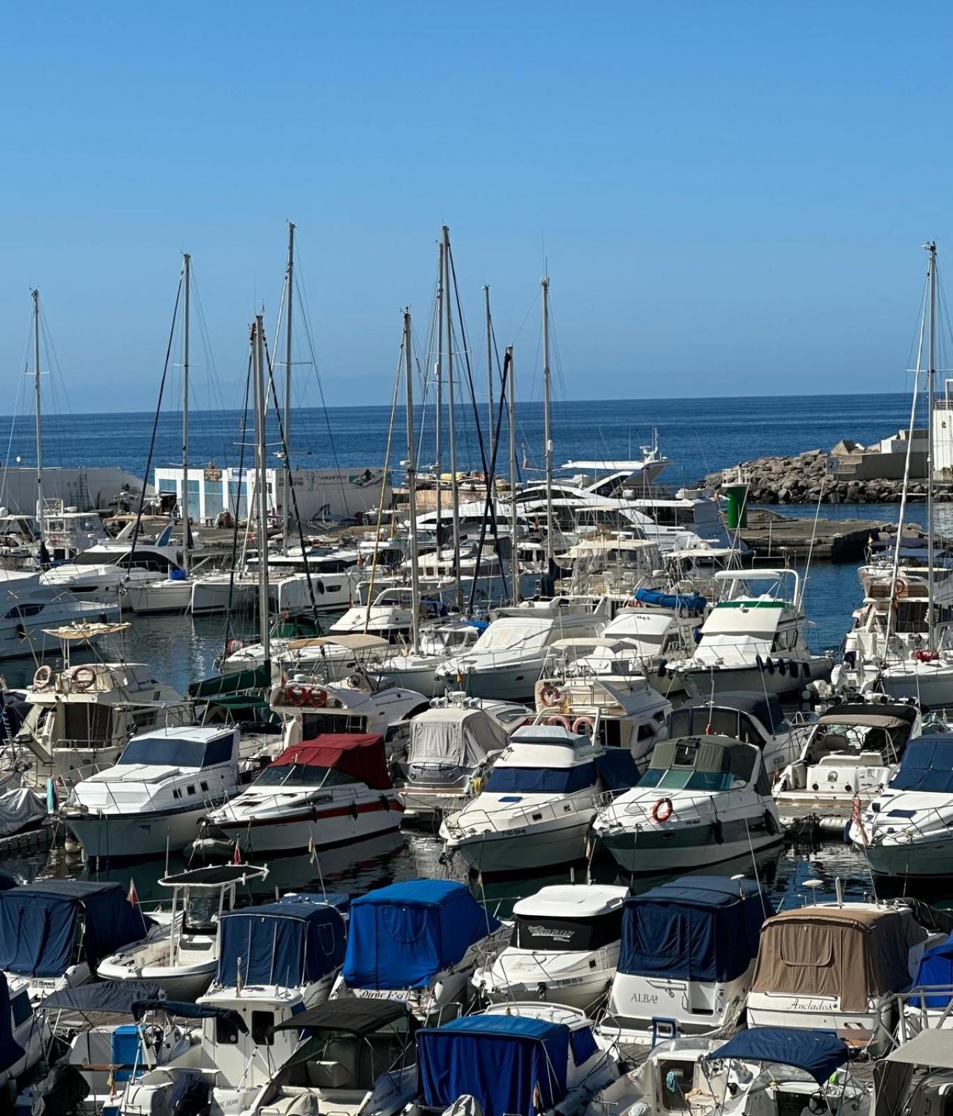 Apartamentos Portonovo Puerto Rico  Kültér fotó