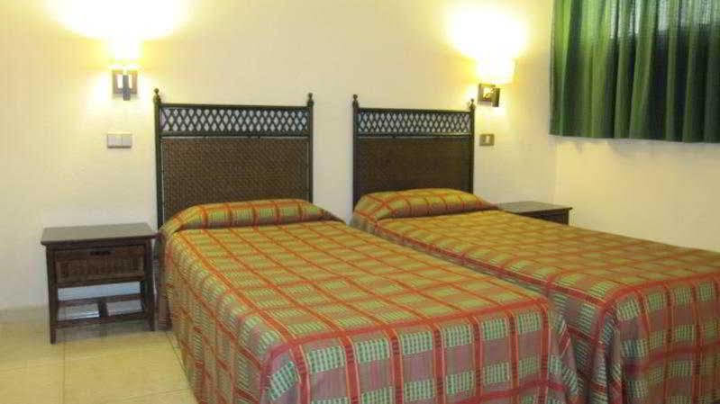 Apartamentos Portonovo Puerto Rico  Kültér fotó