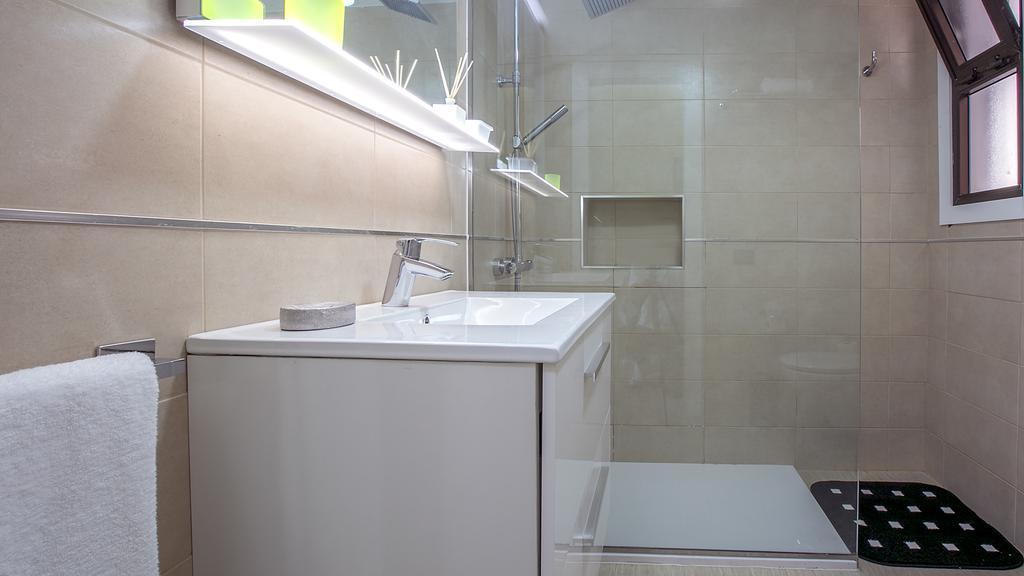 Apartamentos Portonovo Puerto Rico  Kültér fotó